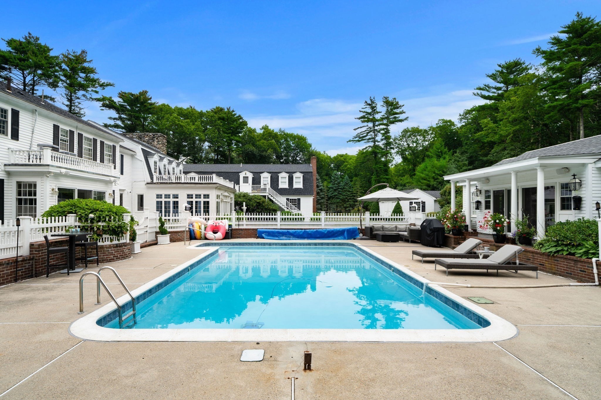 28 Pineswamp Rd