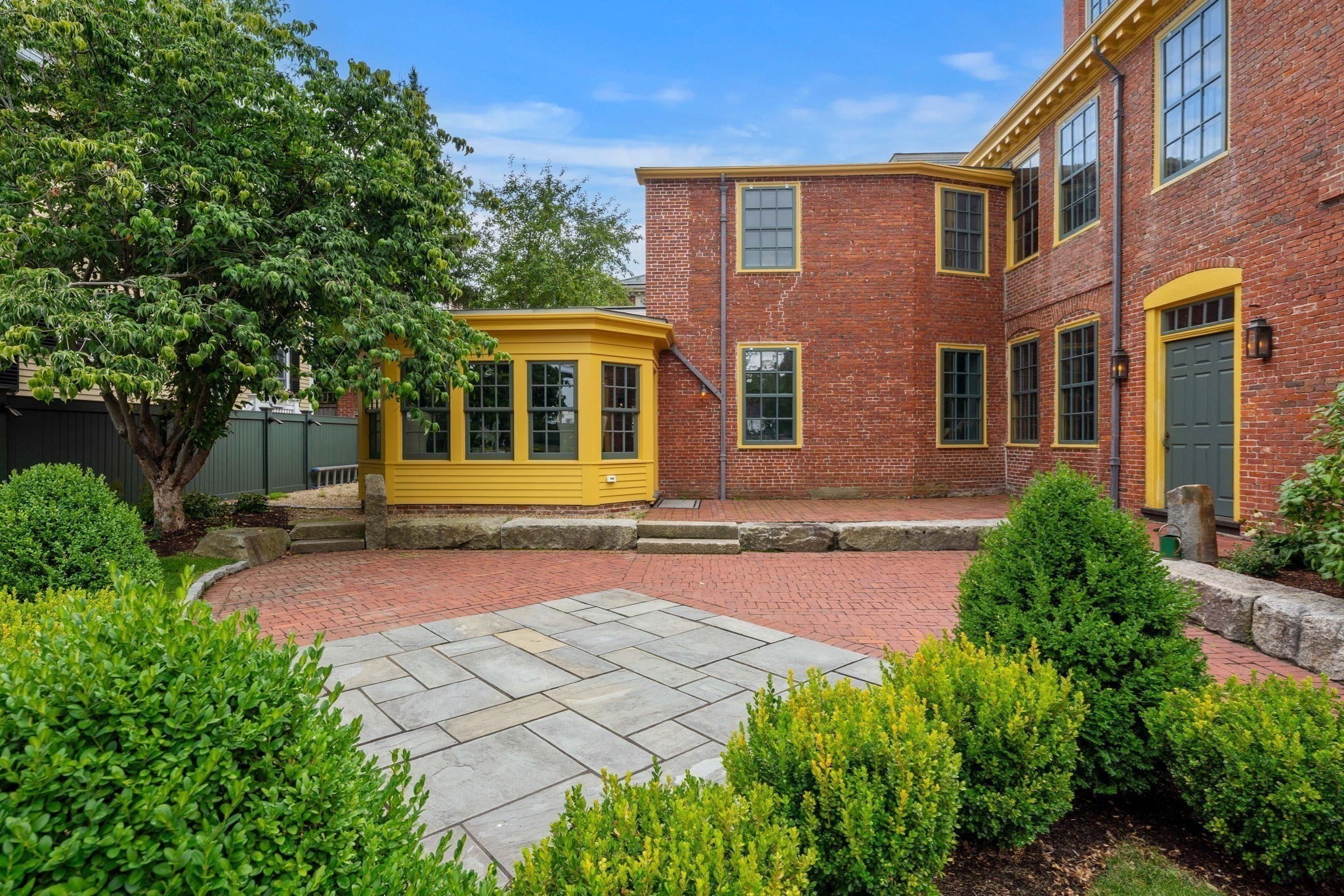 17 Federal St