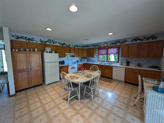 2106 Lake Summerset Road