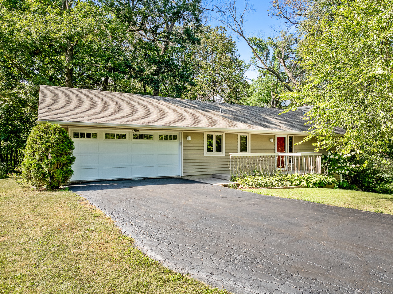 401 Eyre Lane