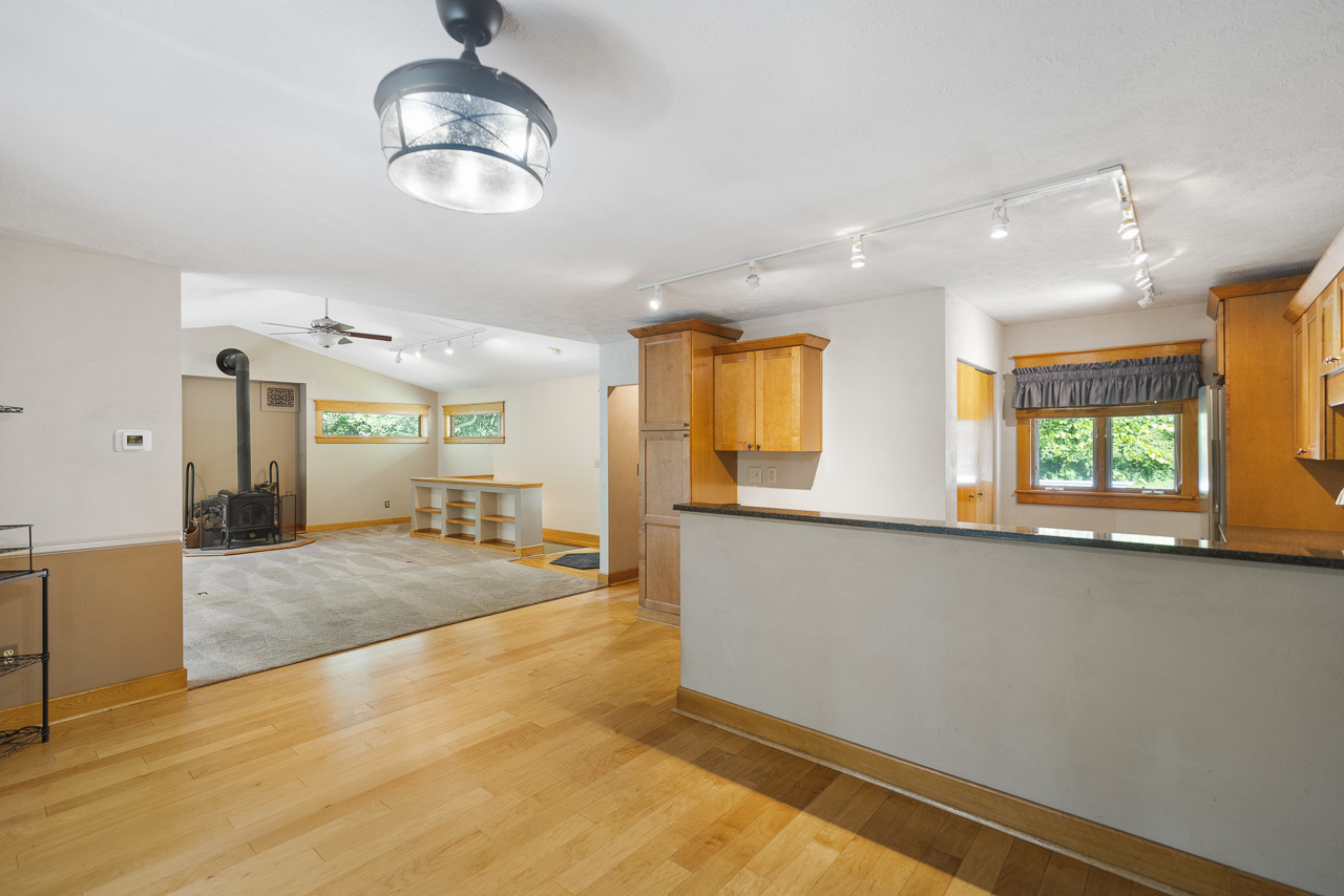 401 Eyre Lane