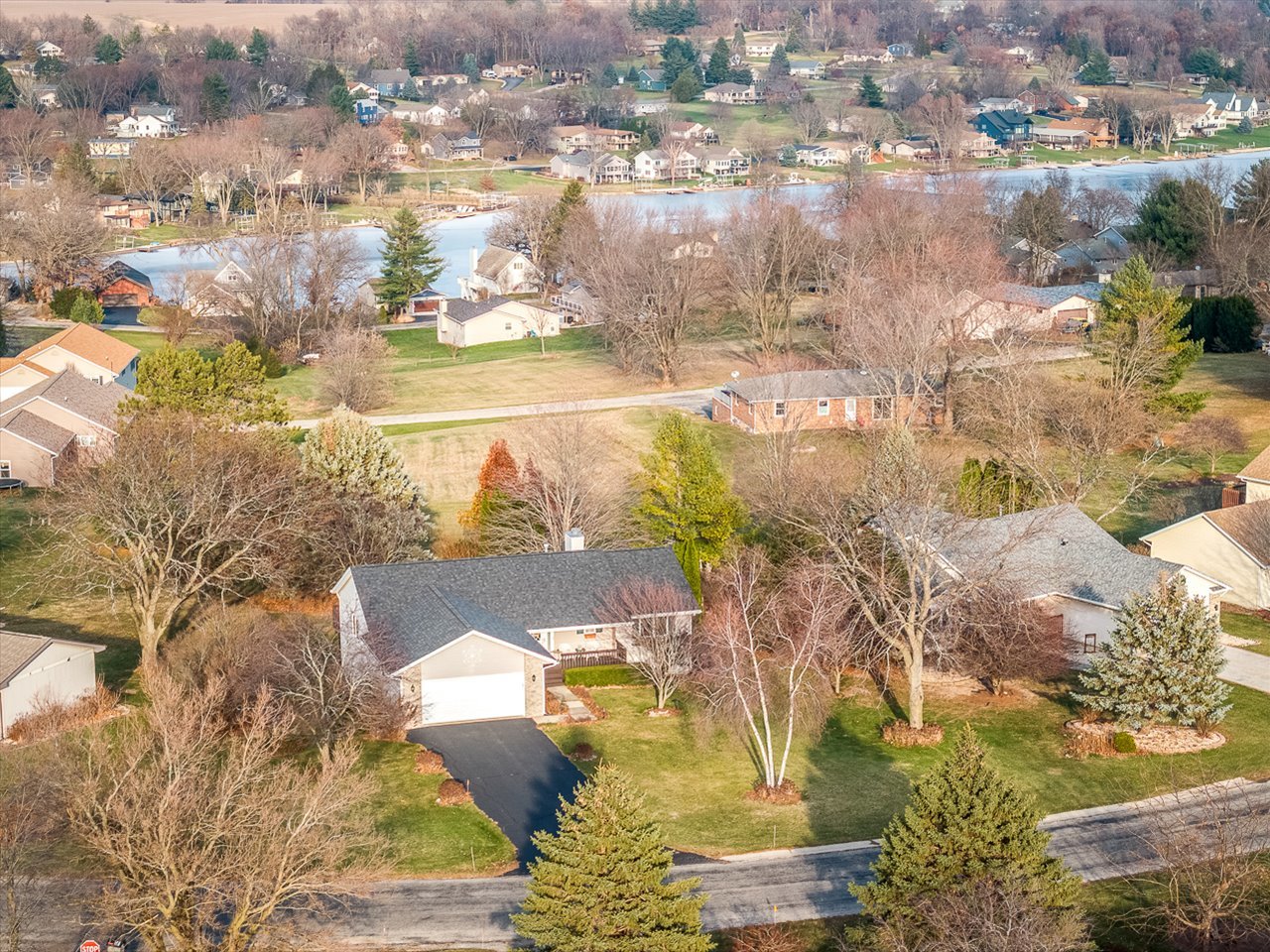 137 Lake Summerset Road