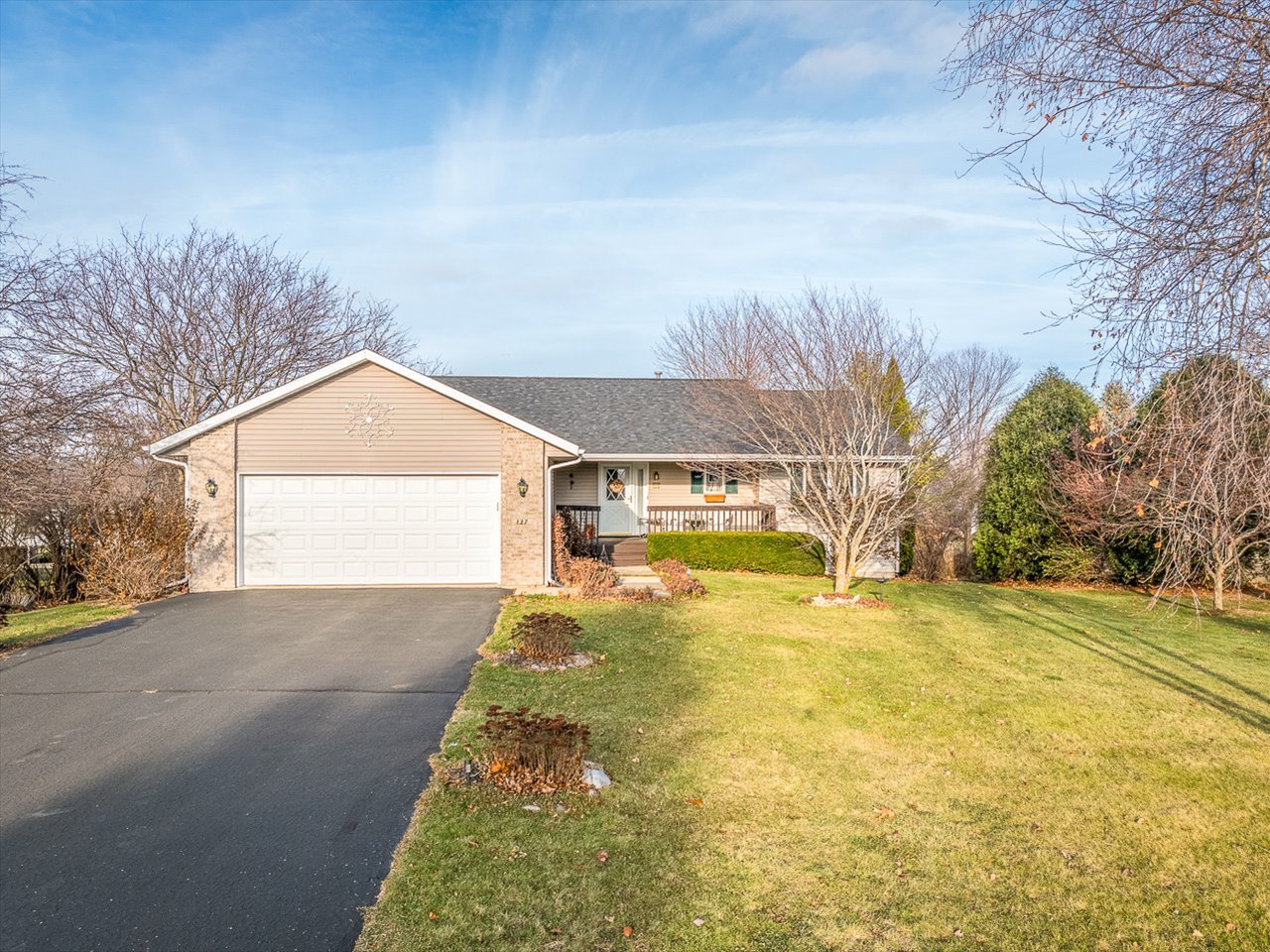 137 Lake Summerset Road