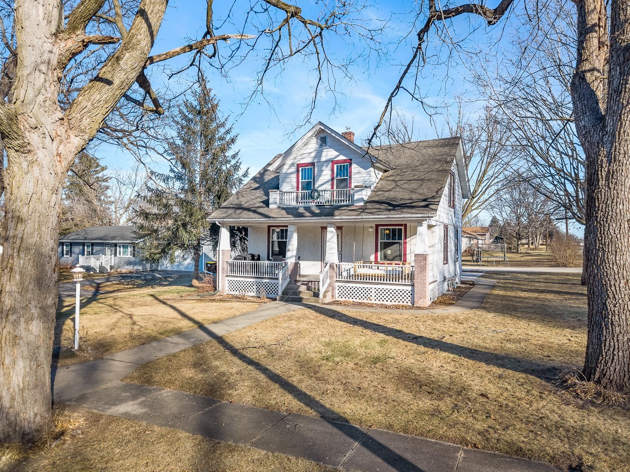 239 S Walnut Street