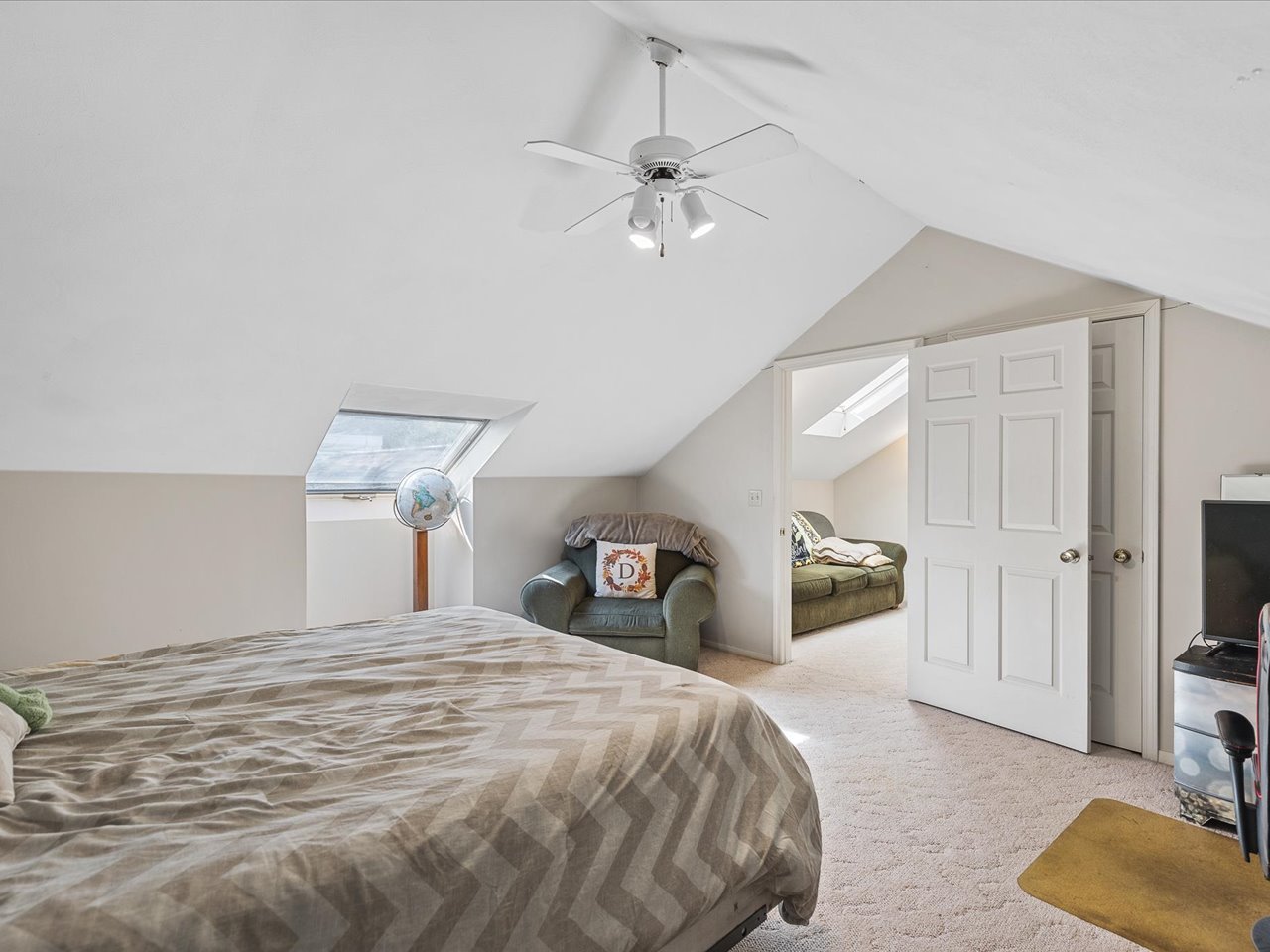 484 Williamsburg Way