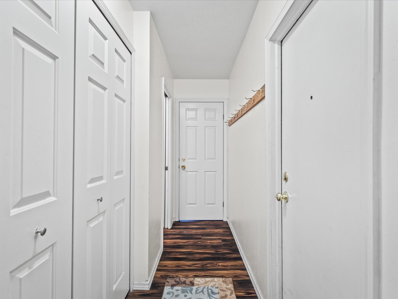 484 Williamsburg Way