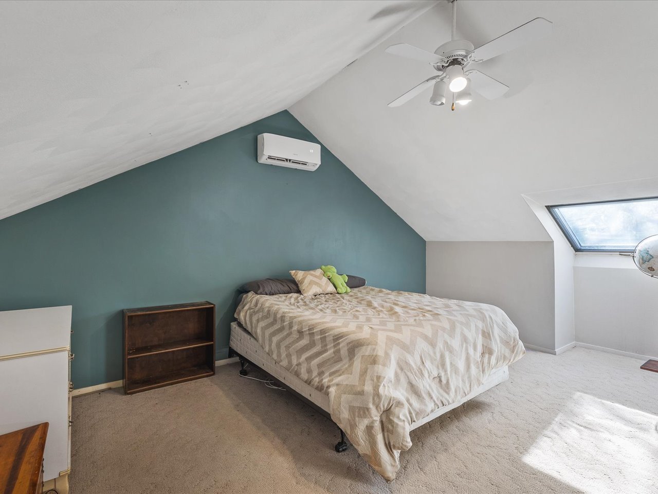 484 Williamsburg Way