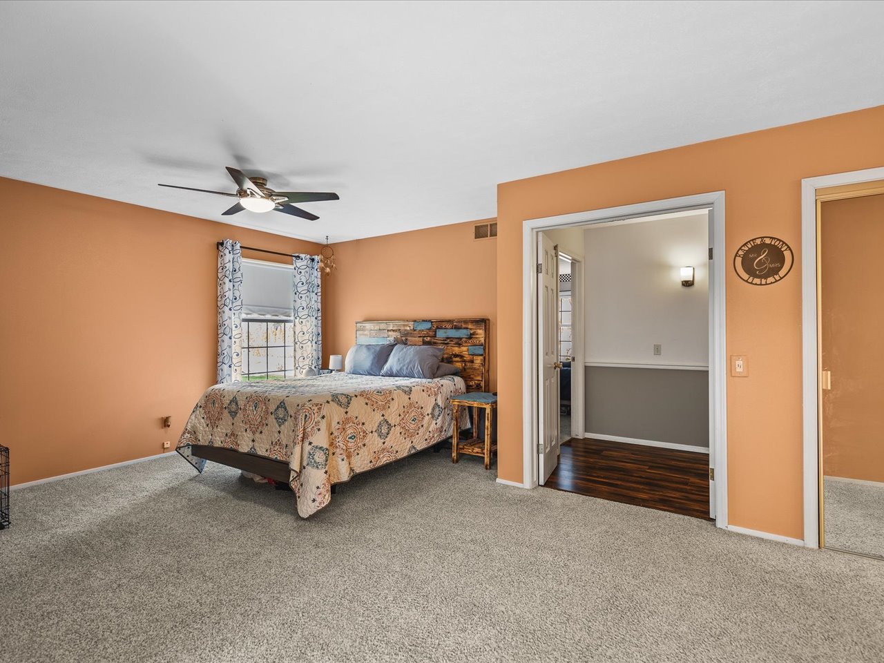 484 Williamsburg Way