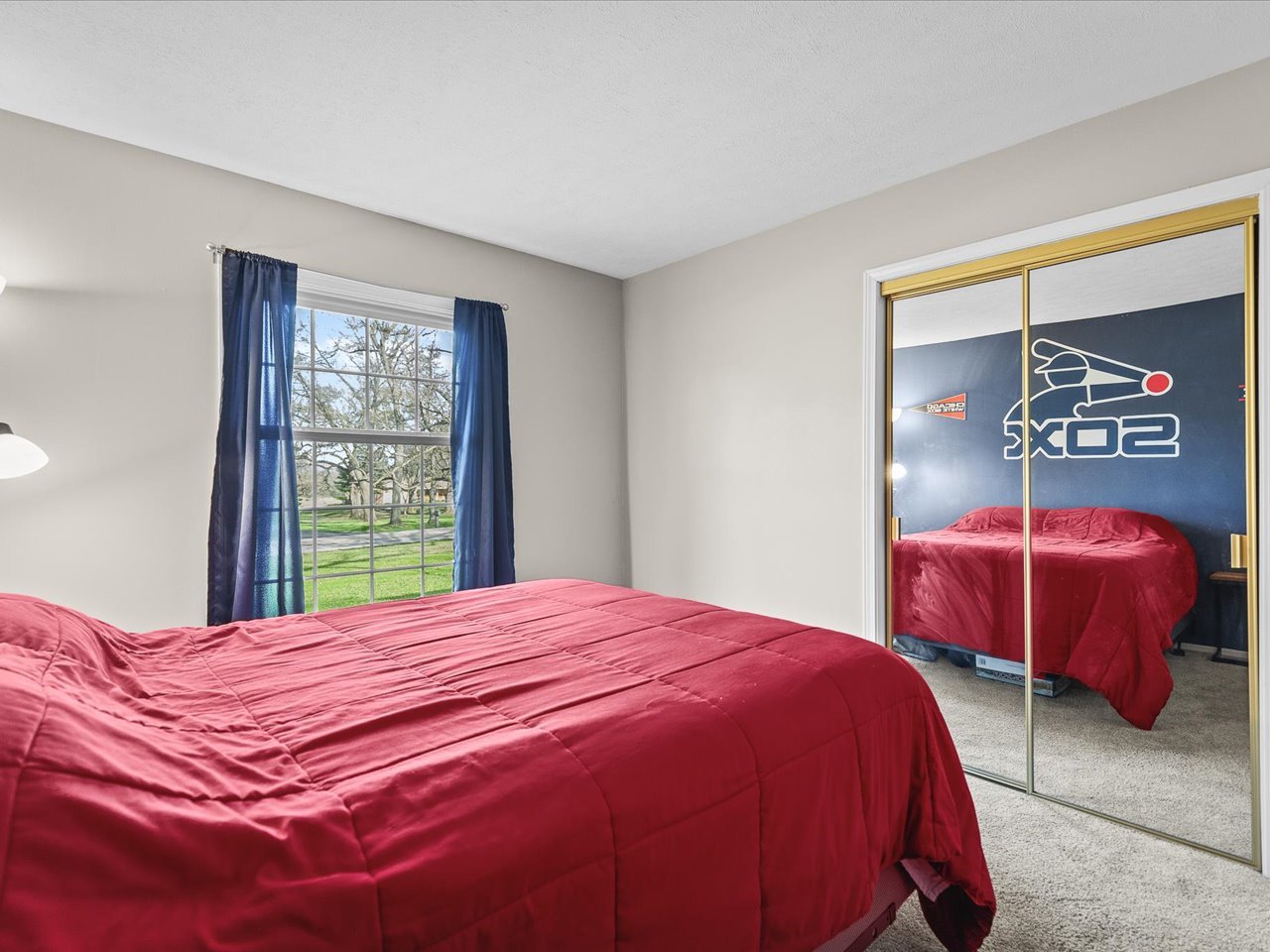 484 Williamsburg Way