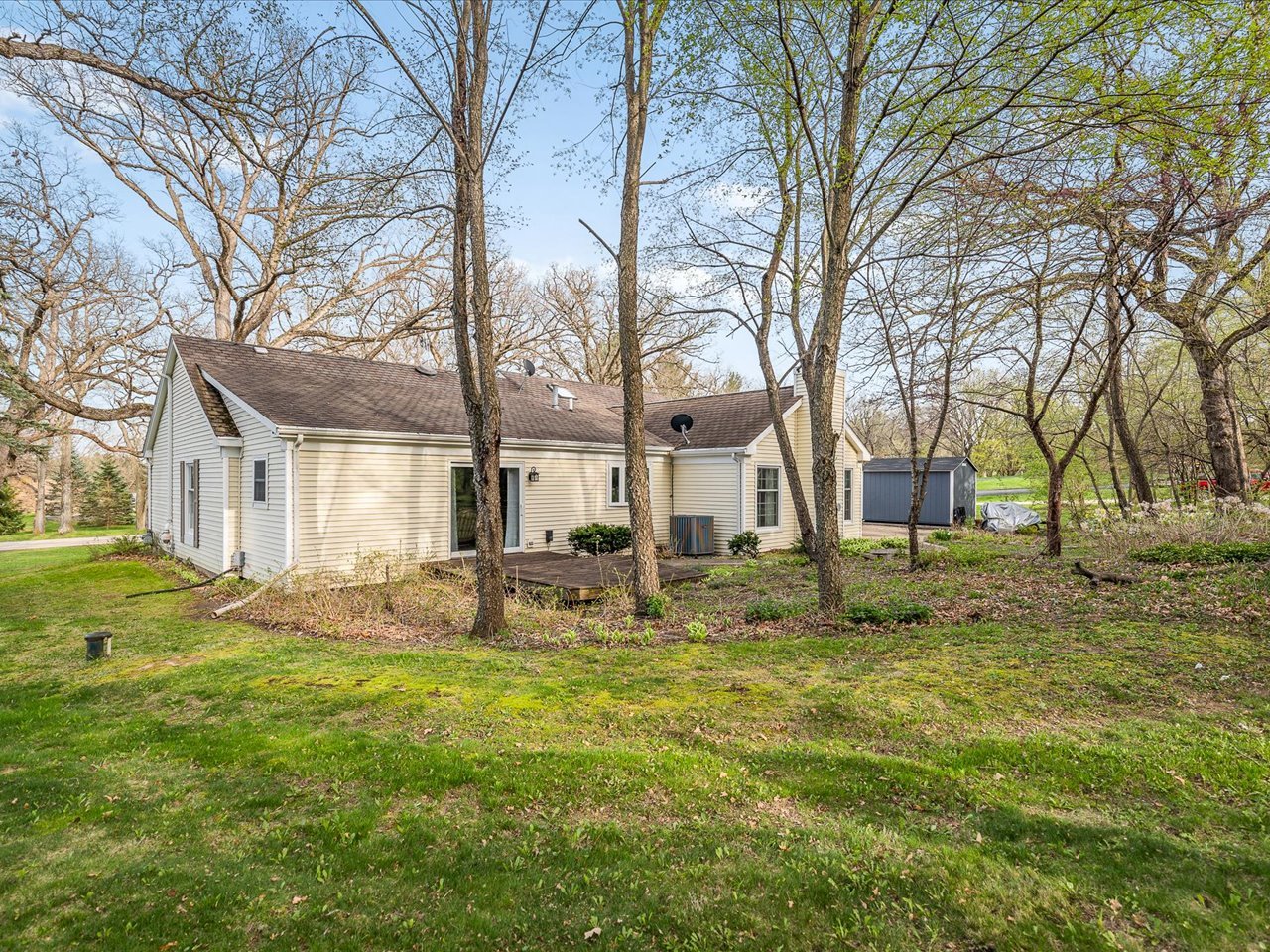 484 Williamsburg Way
