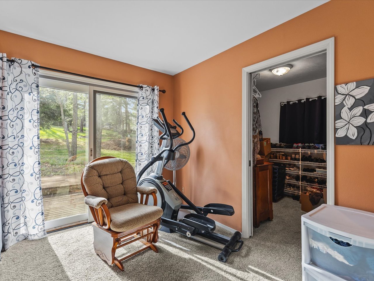 484 Williamsburg Way