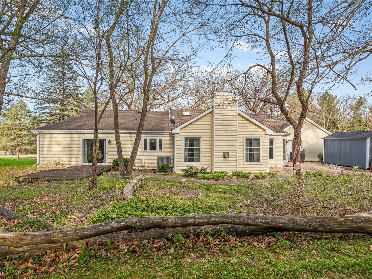484 Williamsburg Way