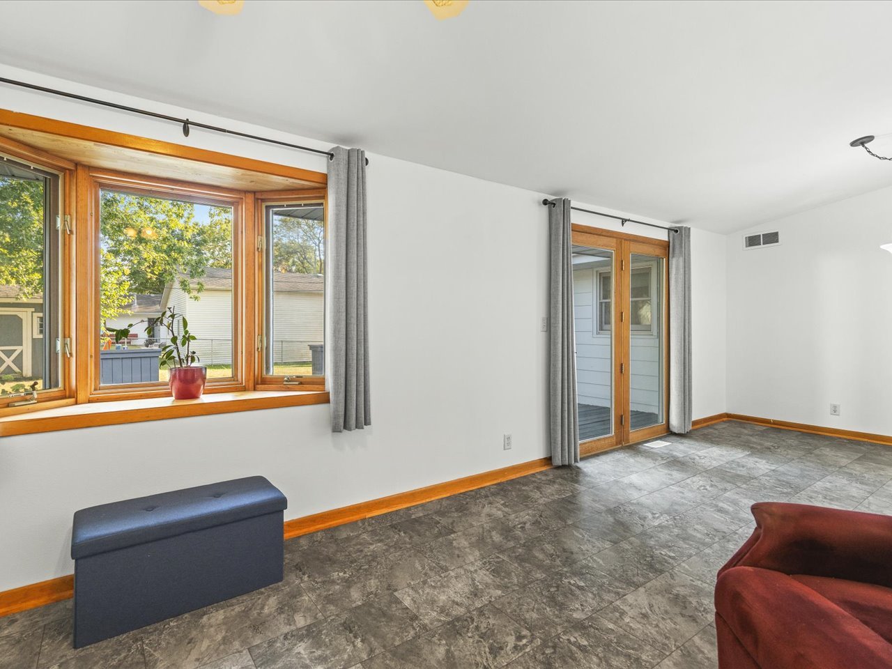 8 Highland Court