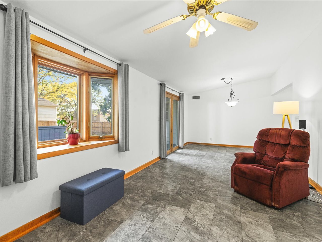 8 Highland Court