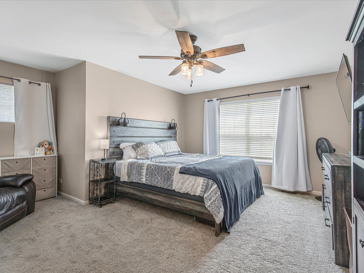 213 Fieldstone Drive