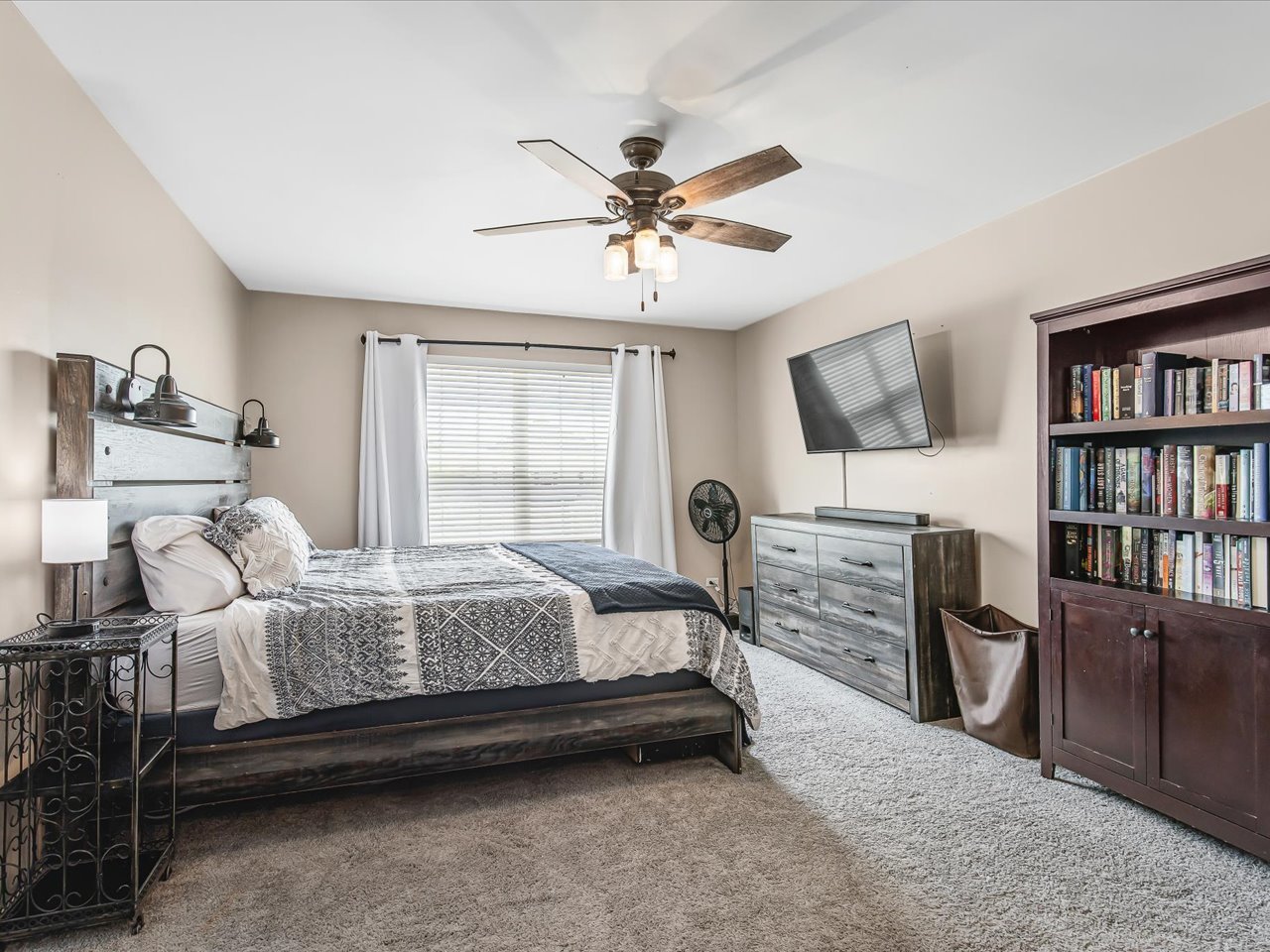 213 Fieldstone Drive