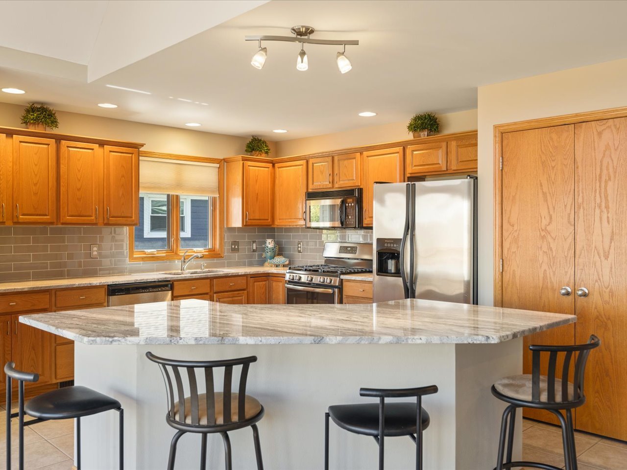 4 Lake Summerset Road