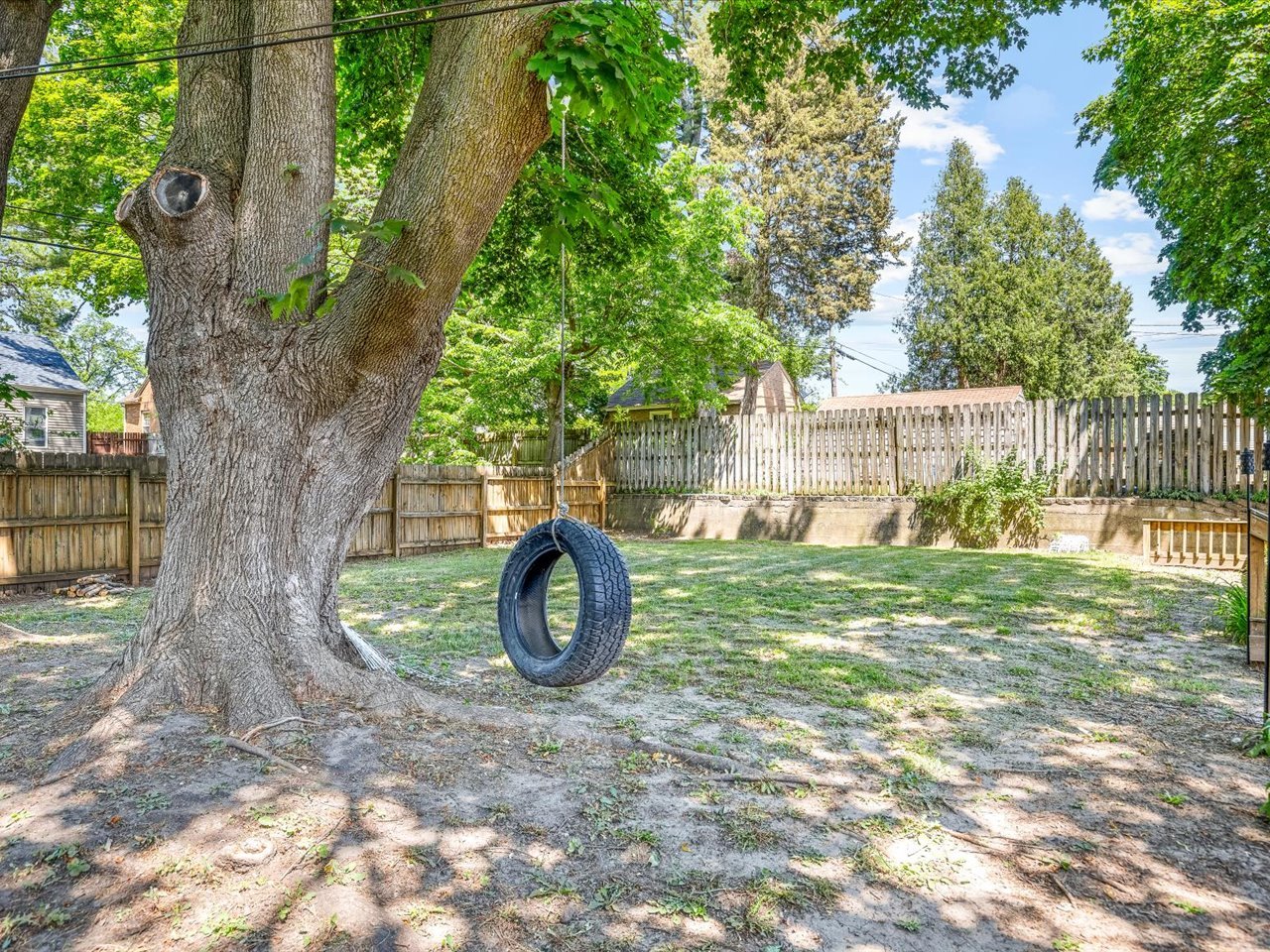 2520 19th Avenue