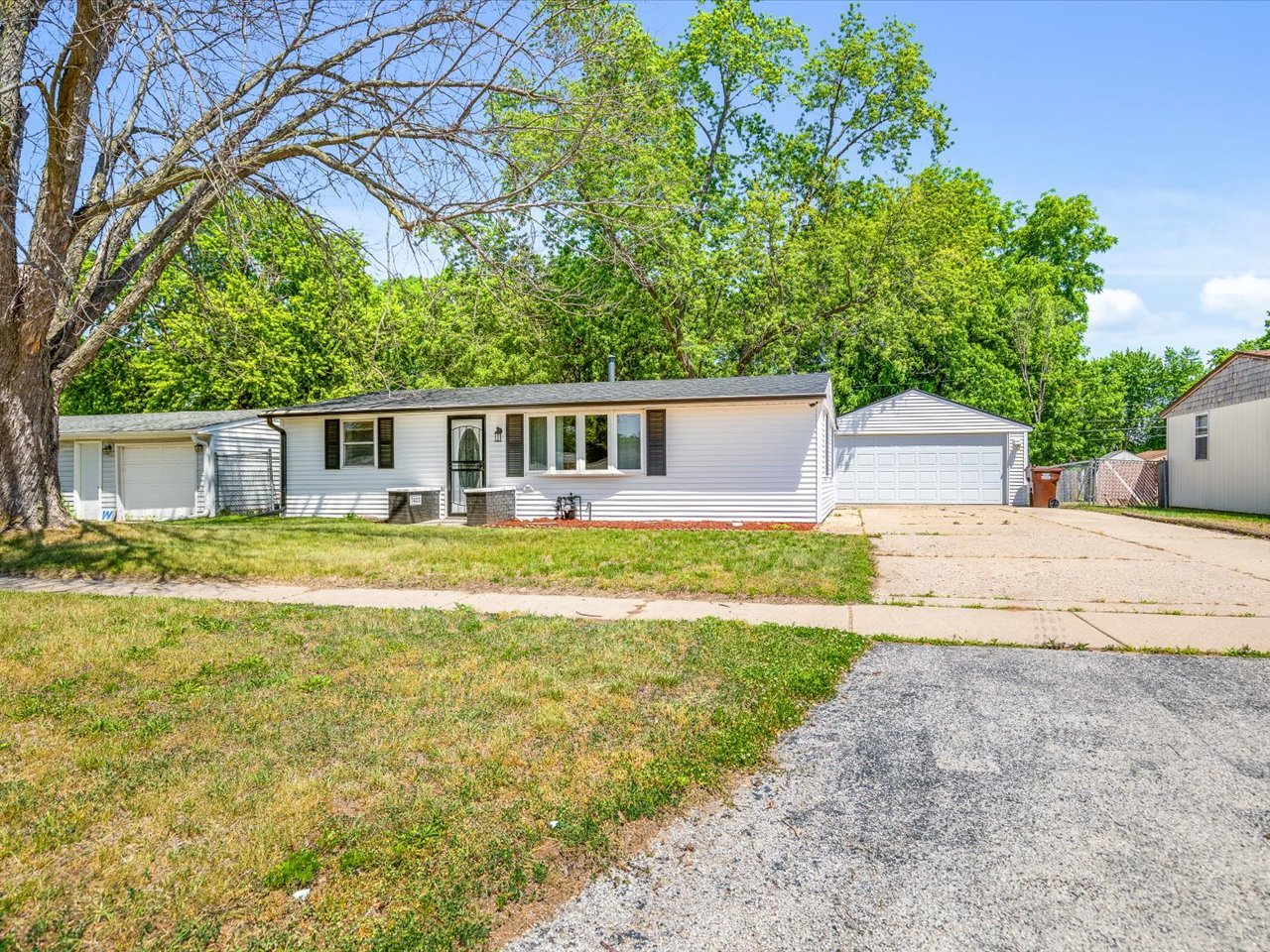 7423 Cadet Road