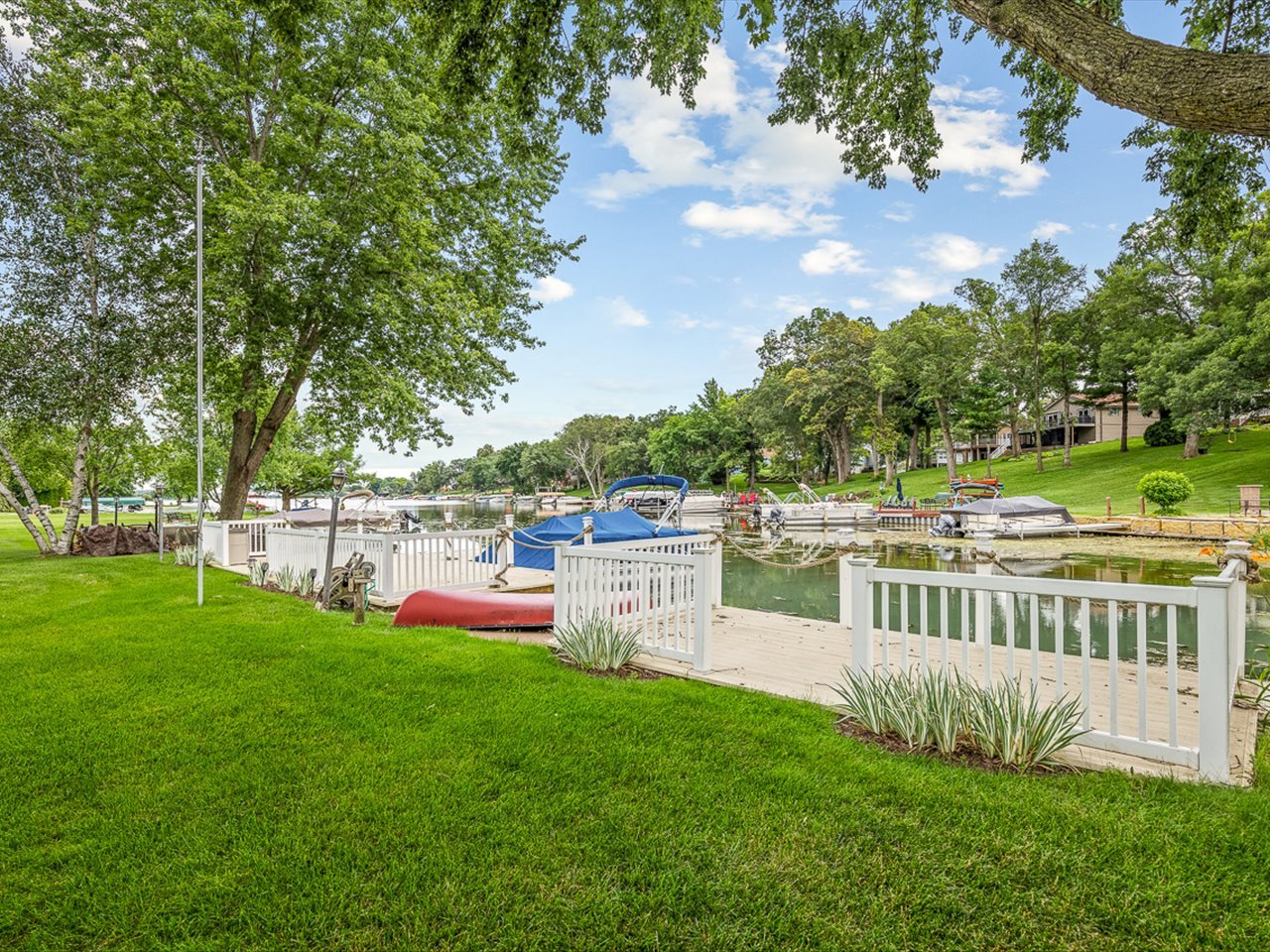 213 Lake Summerset Road