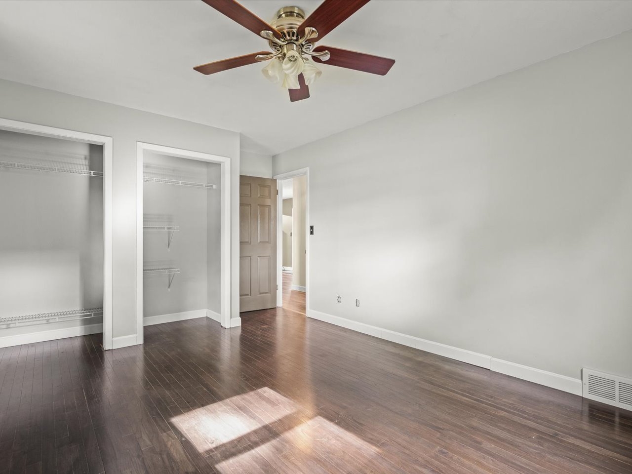 212 W North Street