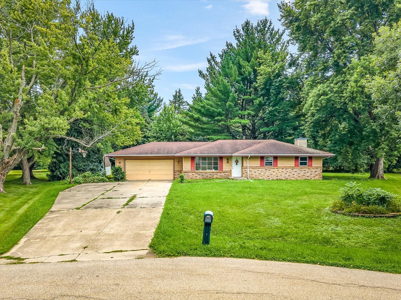 3919 Falling Leaf Drive