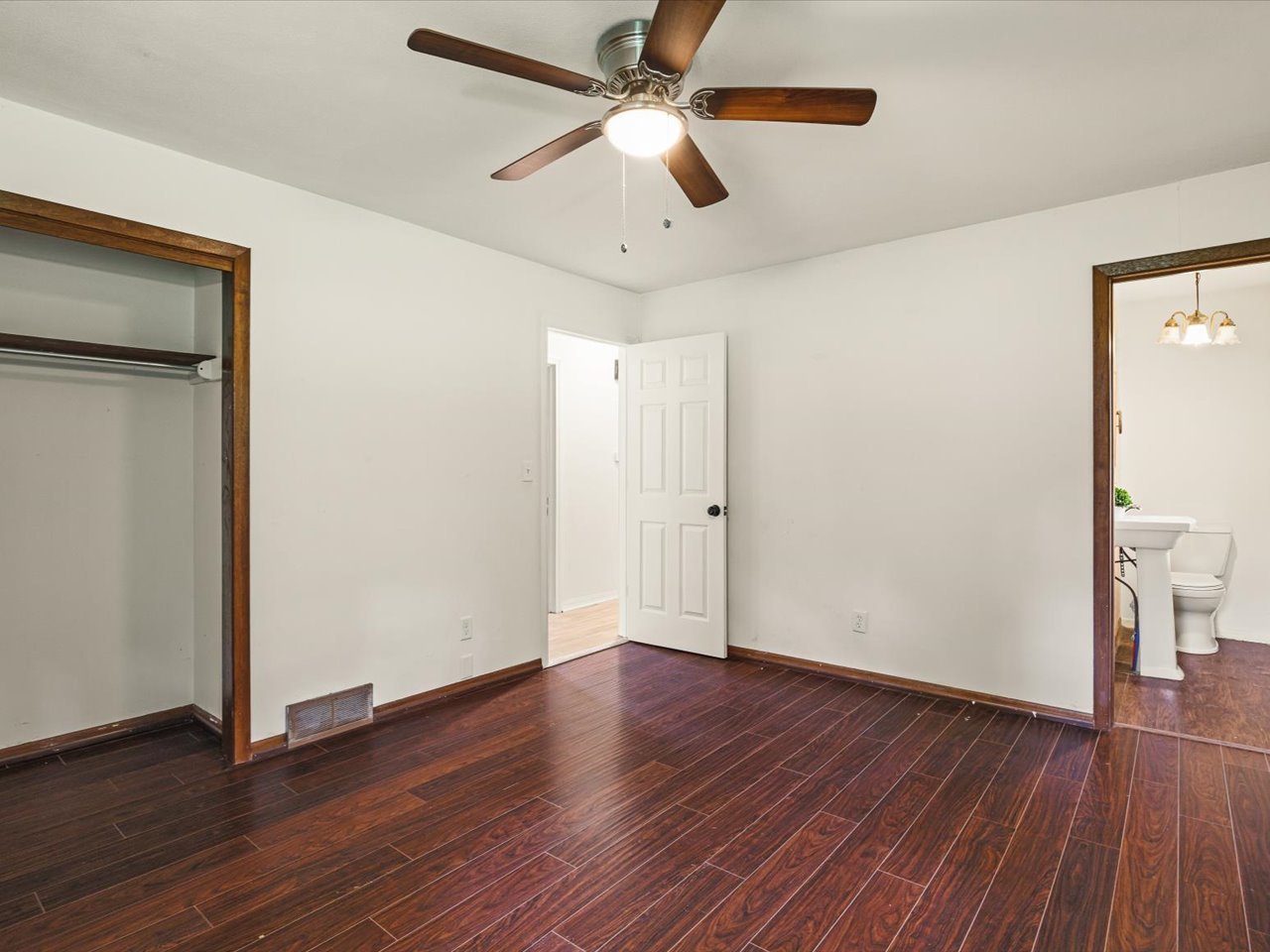 3919 Falling Leaf Drive