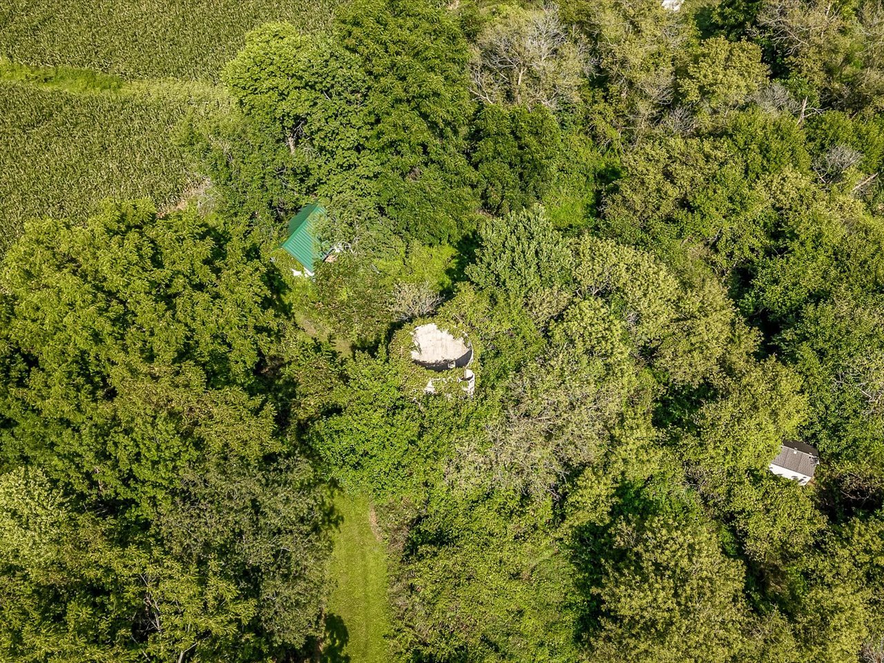 1112 W Saint James Road
