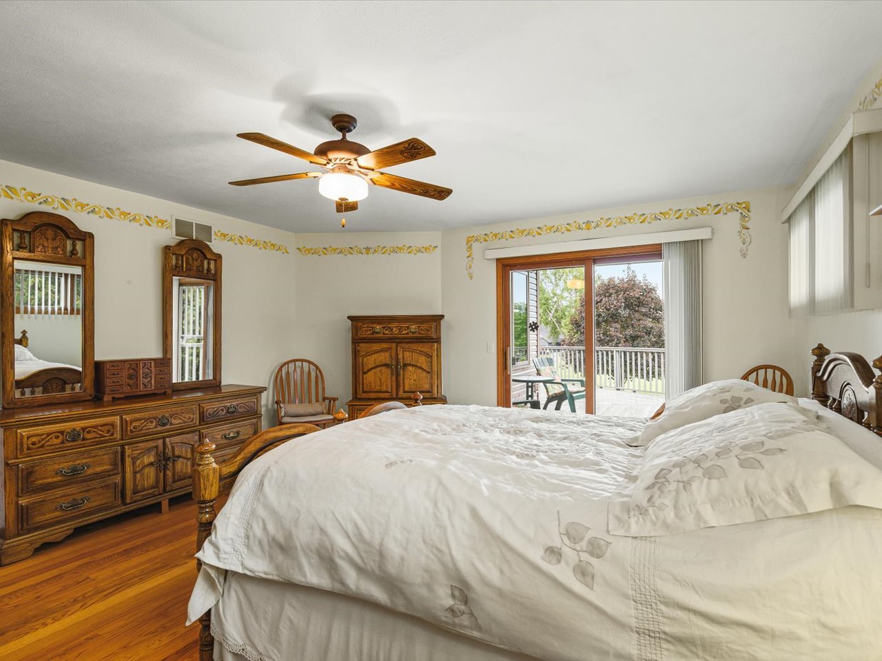 942 Lake Summerset Road