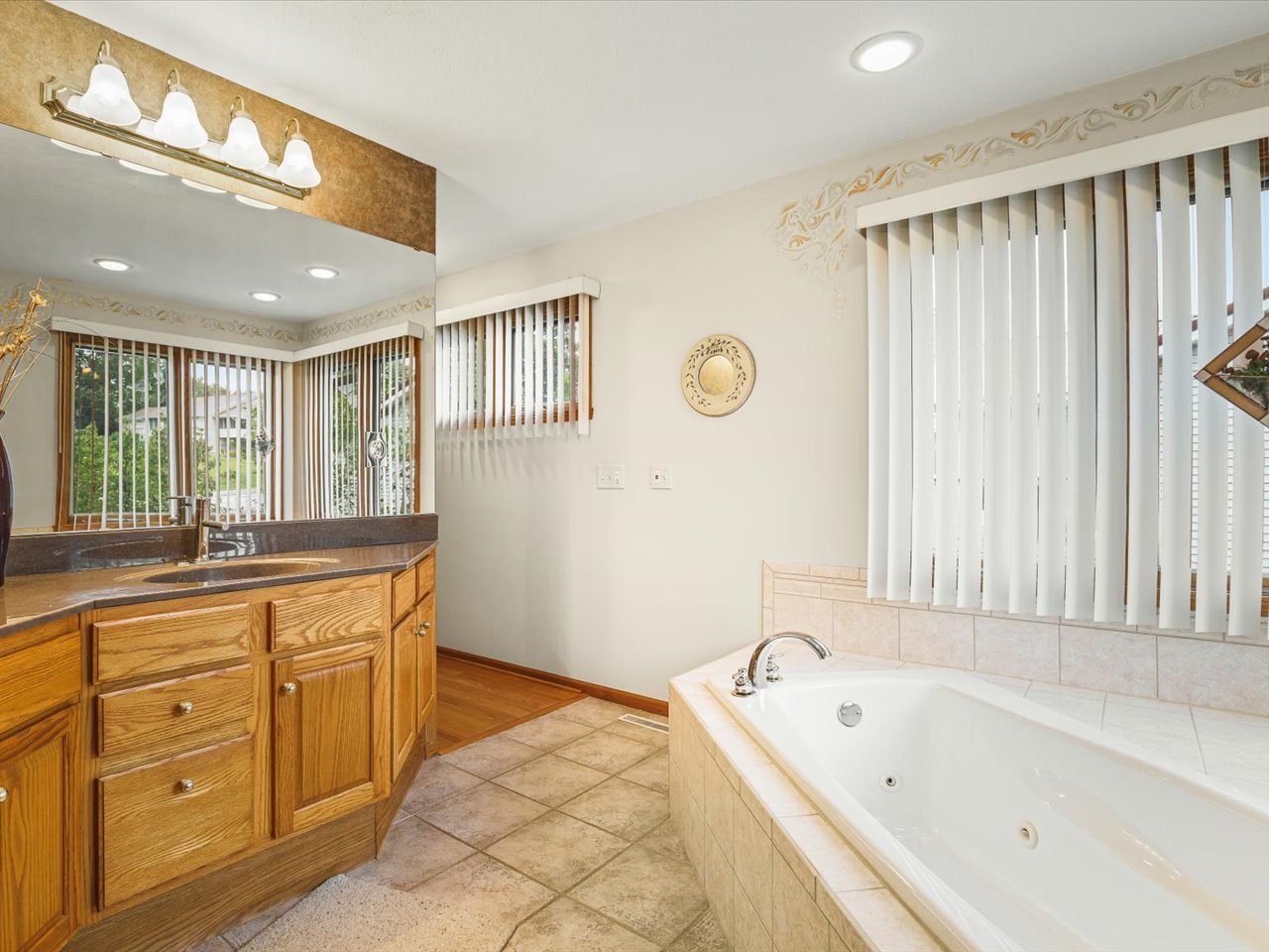 942 Lake Summerset Road