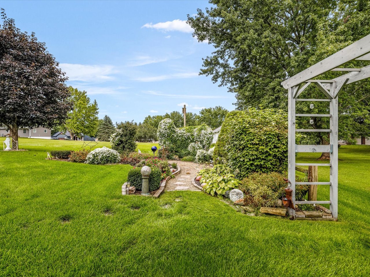 942 Lake Summerset Road