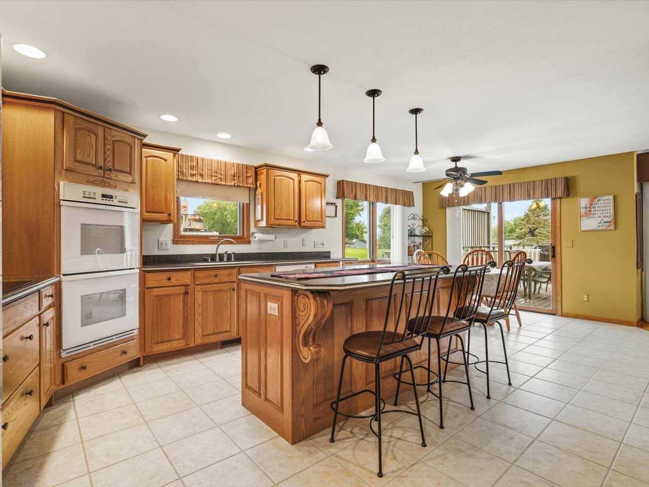 942 Lake Summerset Road