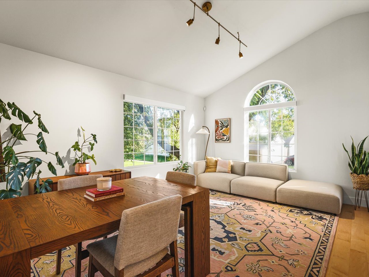 1962 Middlebury Drive