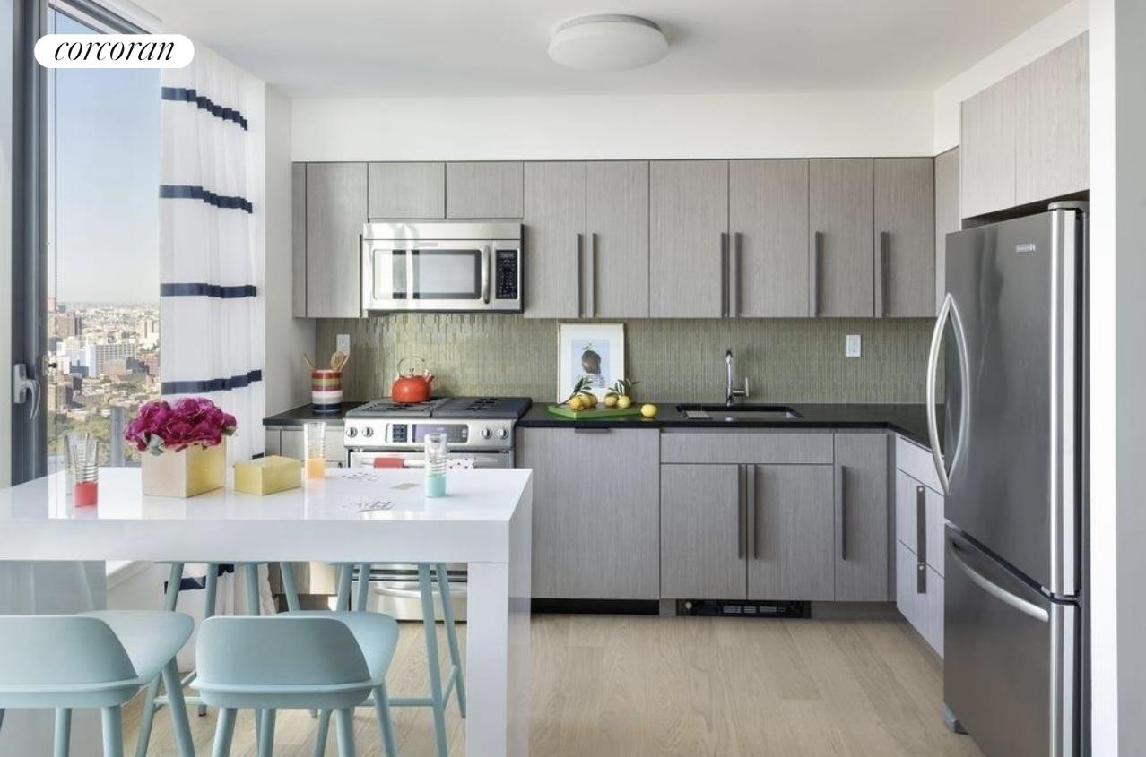 250 ASHLAND Place 33C