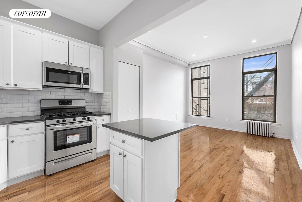 42 WOODHULL Street 2