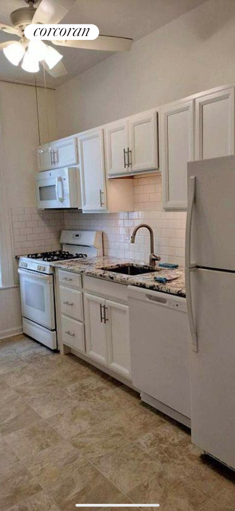 250 OVINGTON Avenue 2