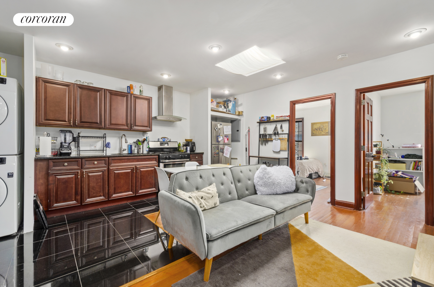307 HART Street 2