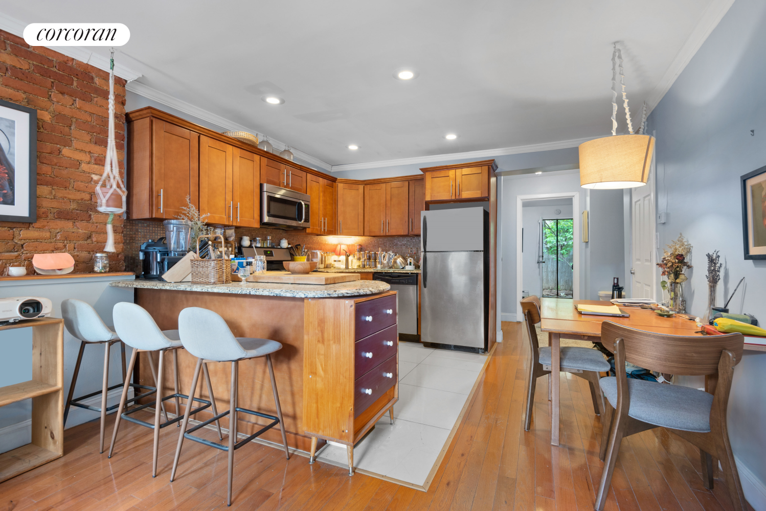235 LEXINGTON Avenue