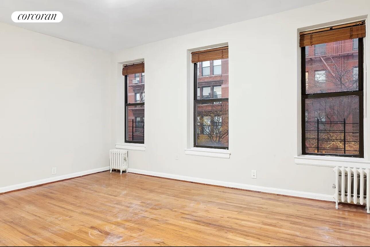 12 STERLING Place