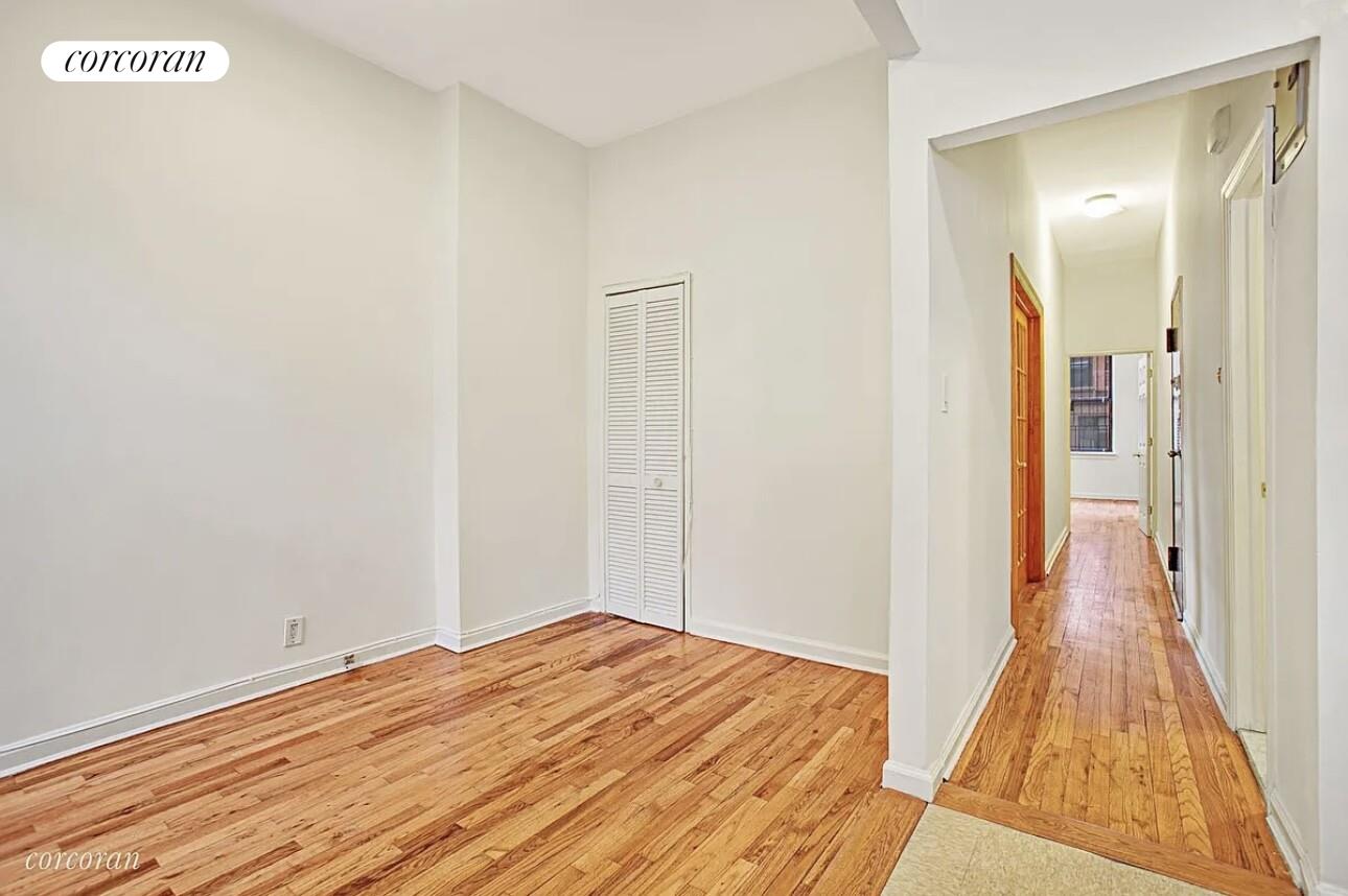 12 STERLING Place