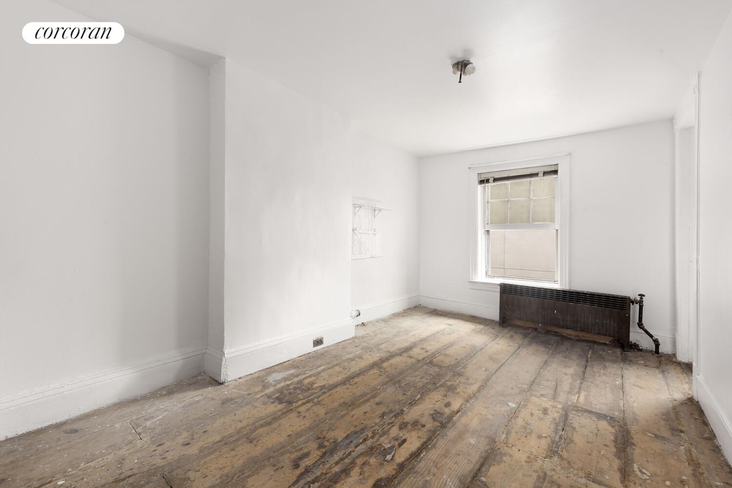 118 4TH Avenue