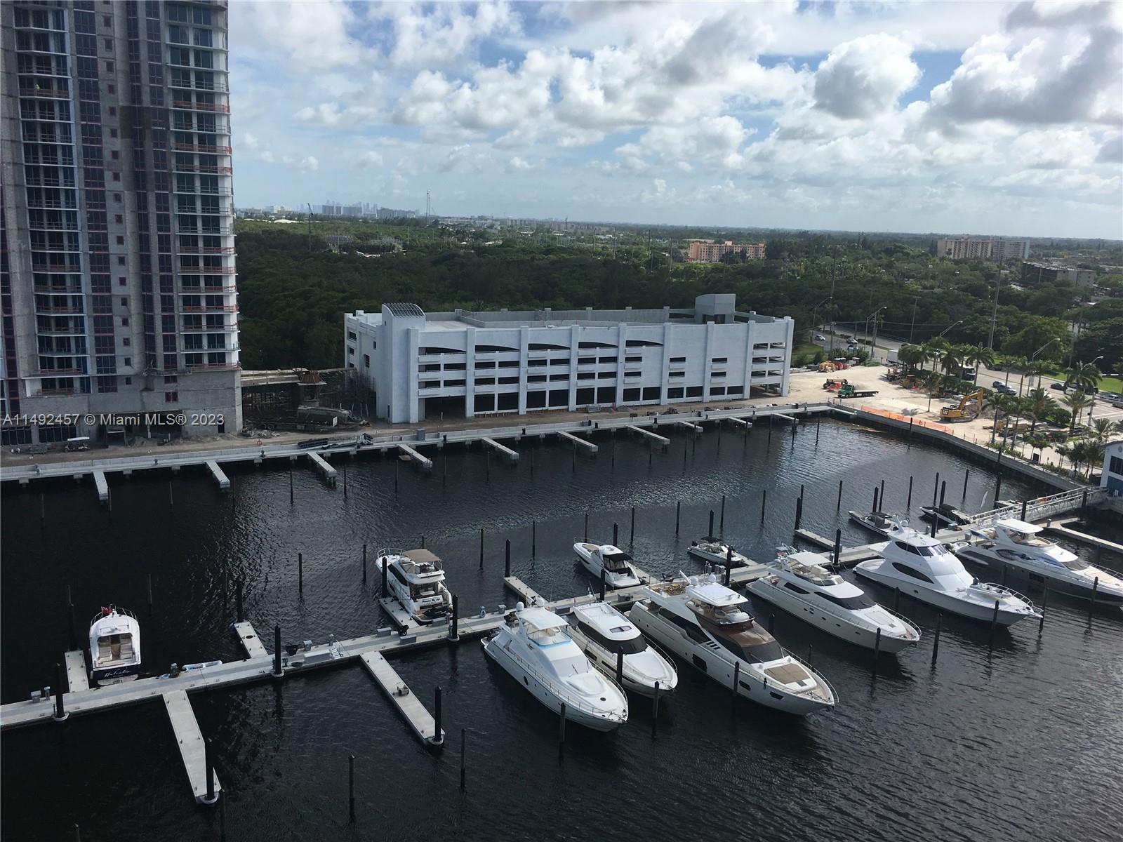 17301 Biscayne Blvd # 1203
