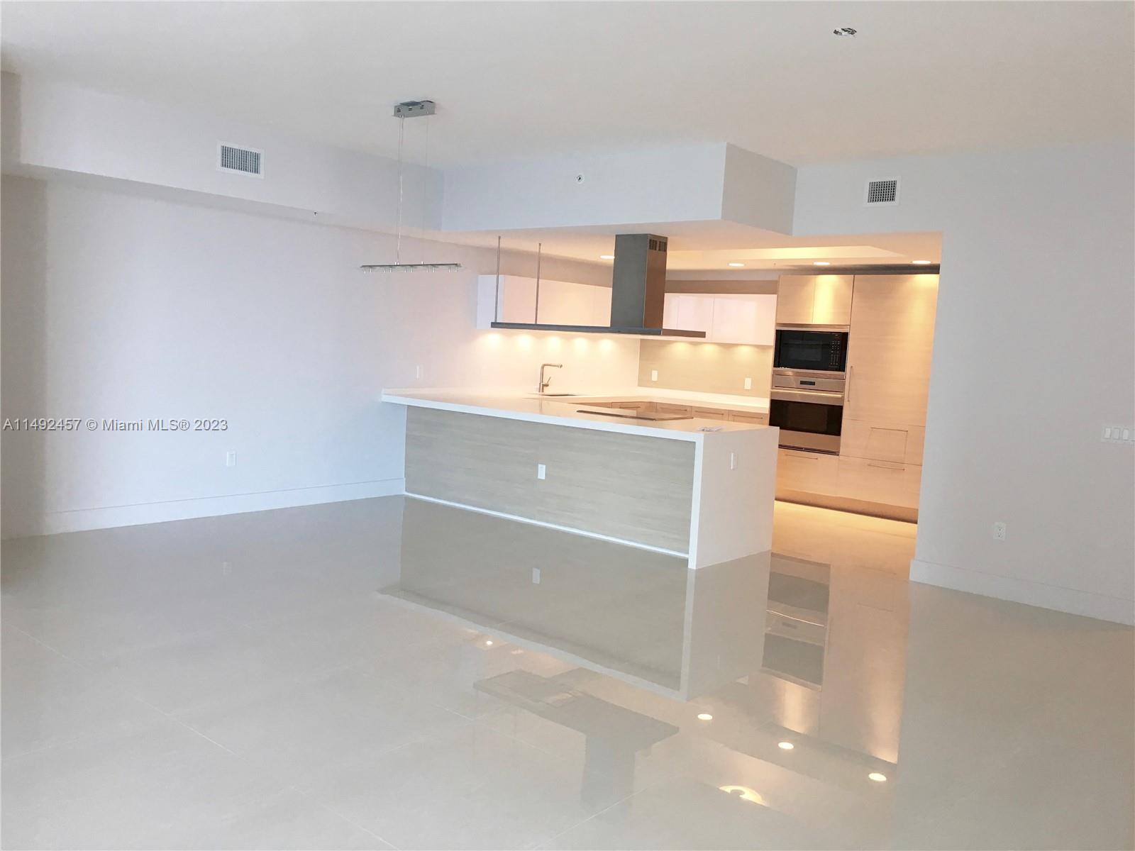 17301 Biscayne Blvd # 1203