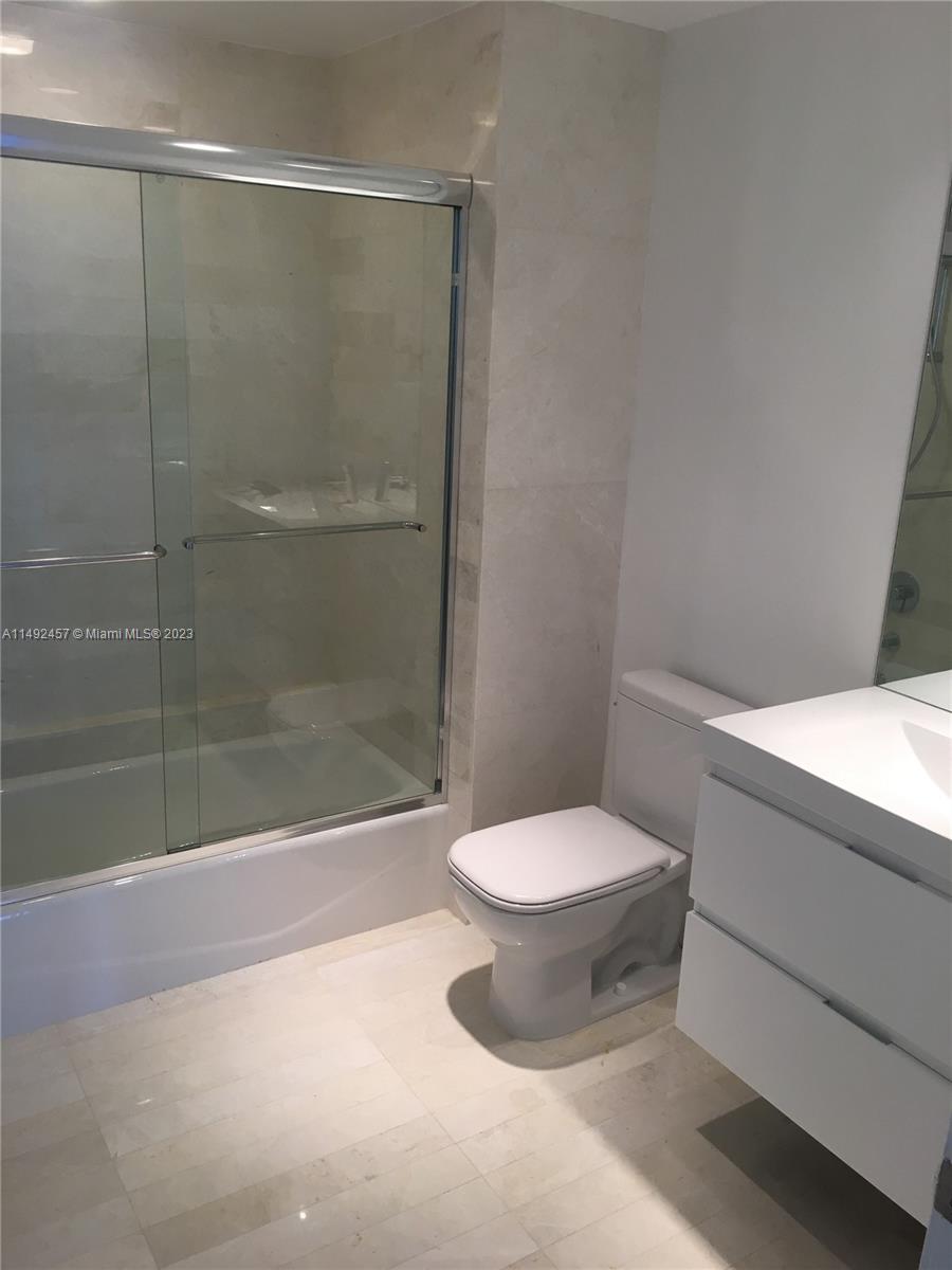 17301 Biscayne Blvd # 1203