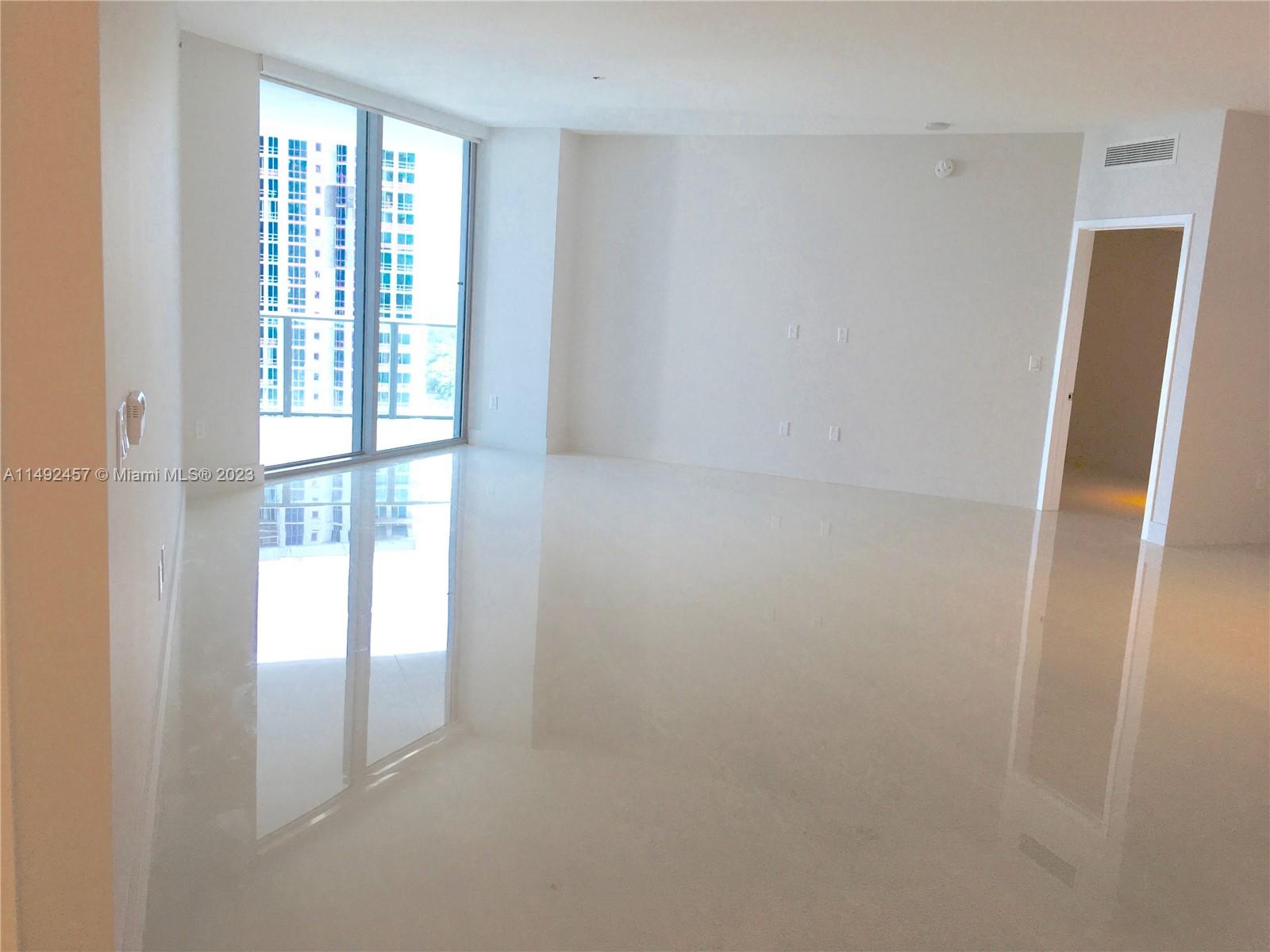 17301 Biscayne Blvd # 1203