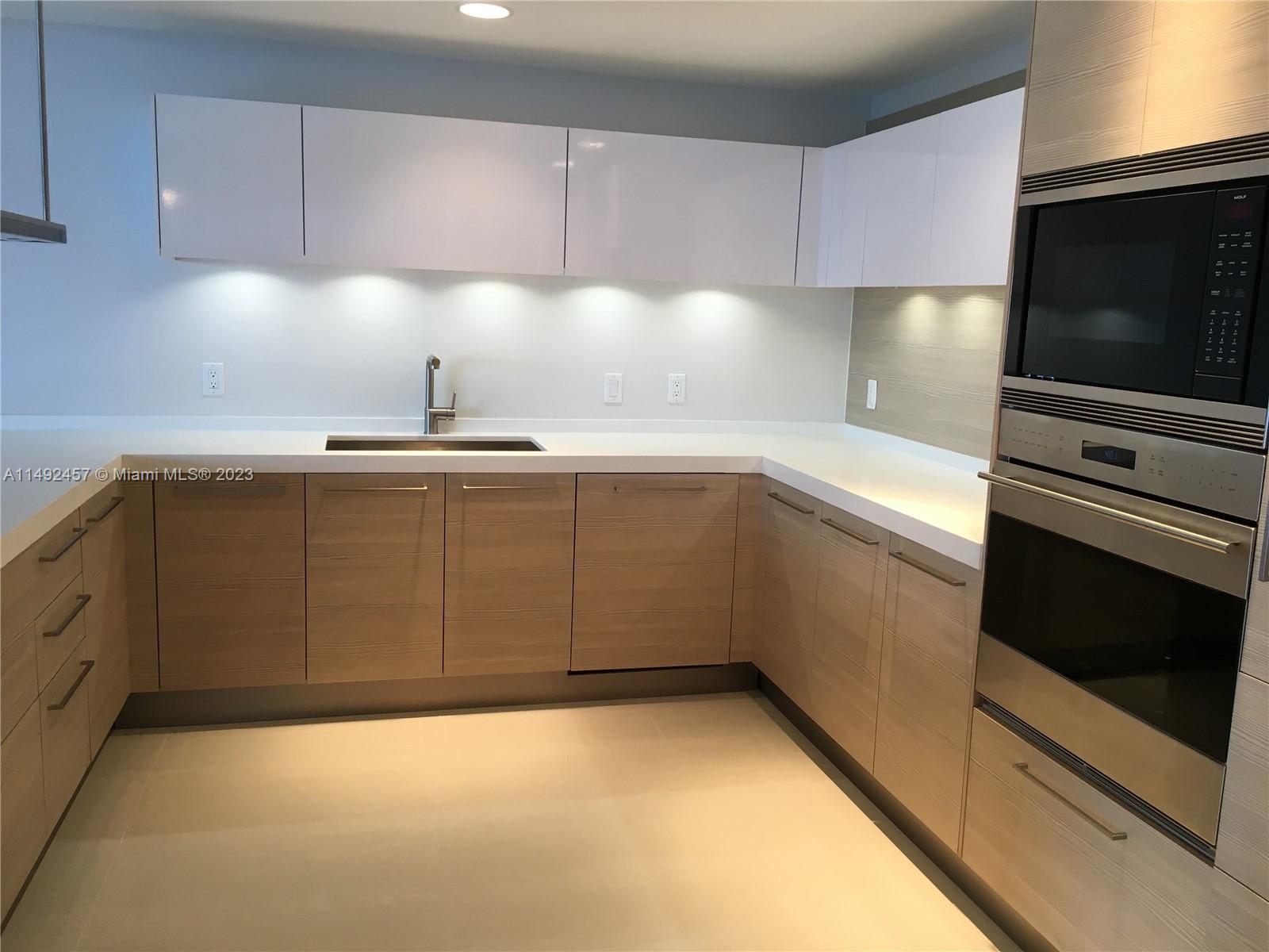 17301 Biscayne Blvd # 1203