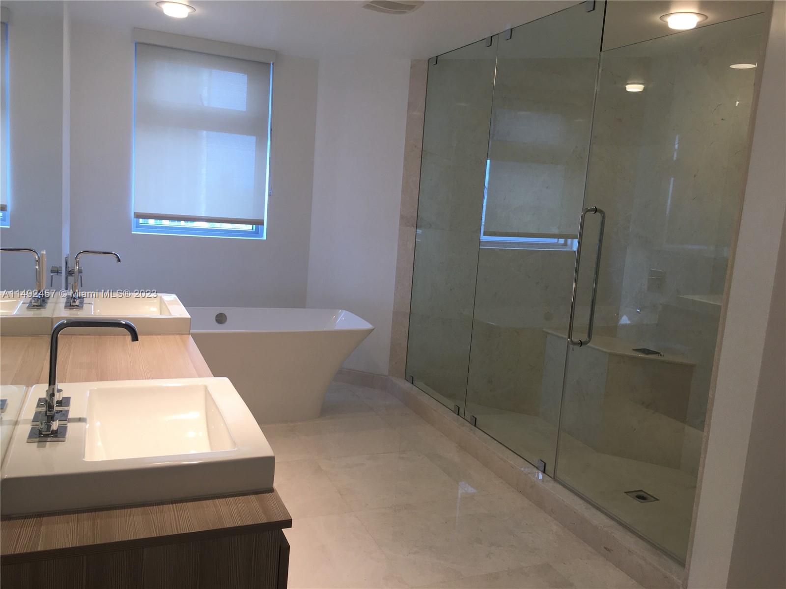 17301 Biscayne Blvd # 1203
