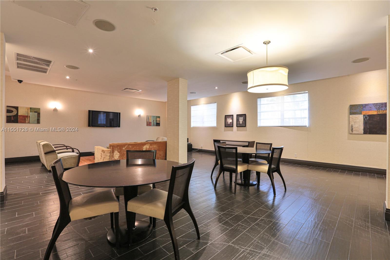 3901 S Ocean Dr # 11P