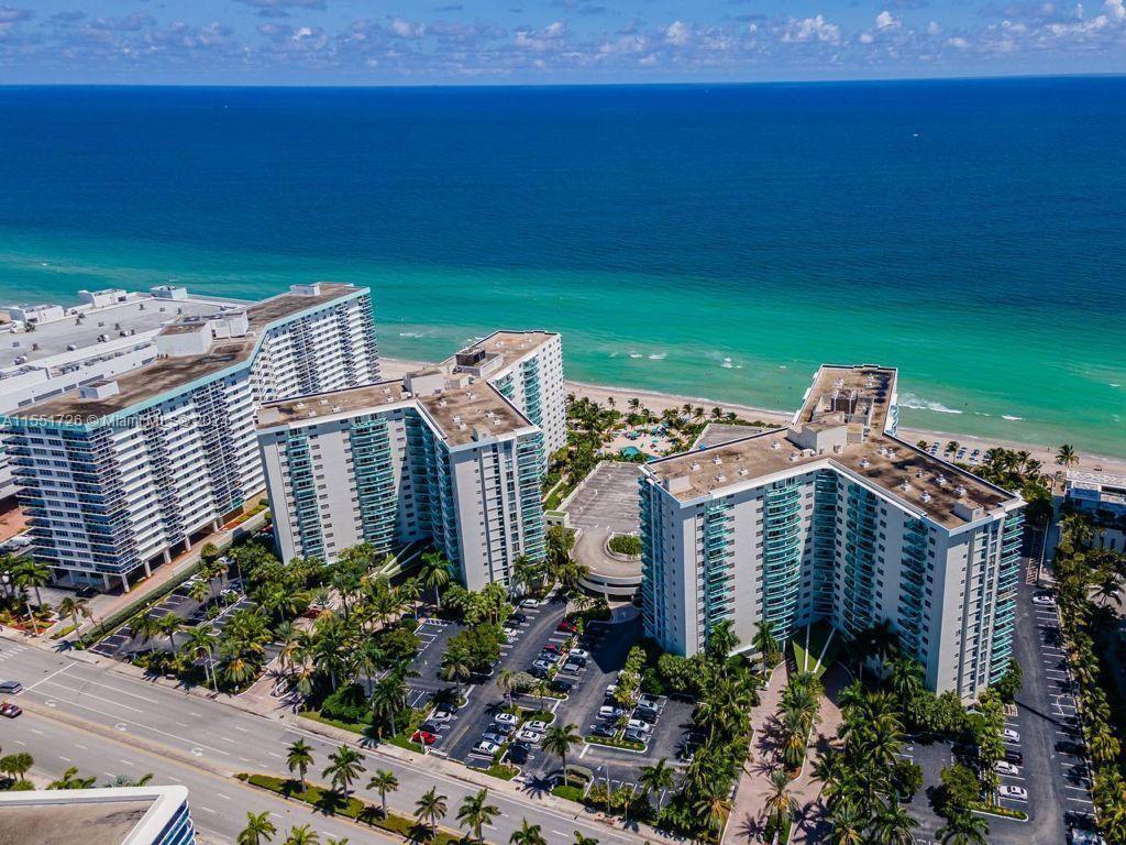 3901 S Ocean Dr # 11P