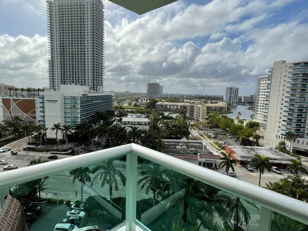 3901 S Ocean Dr # 11P